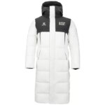 Parka foot homme longue et rembourrée, matelassée et blanche sur un fond blanc